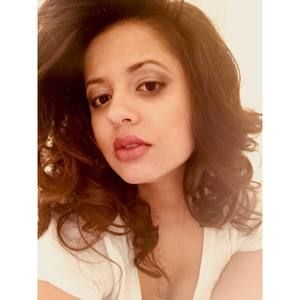 Meet your Posher, Karine